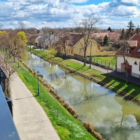 Apartament Viktoria Jula