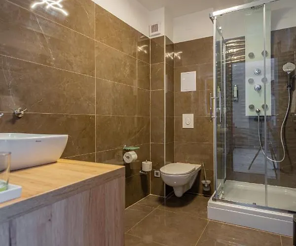 Viktoria Apartament *